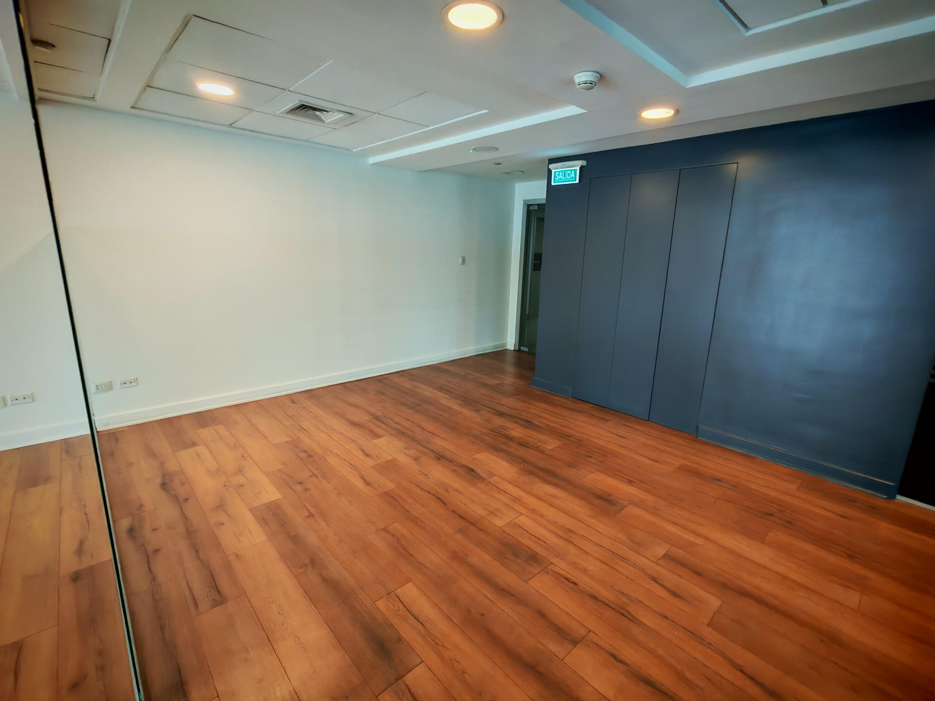 Arriendo oficina 1 world trade center las condes Dueño directo